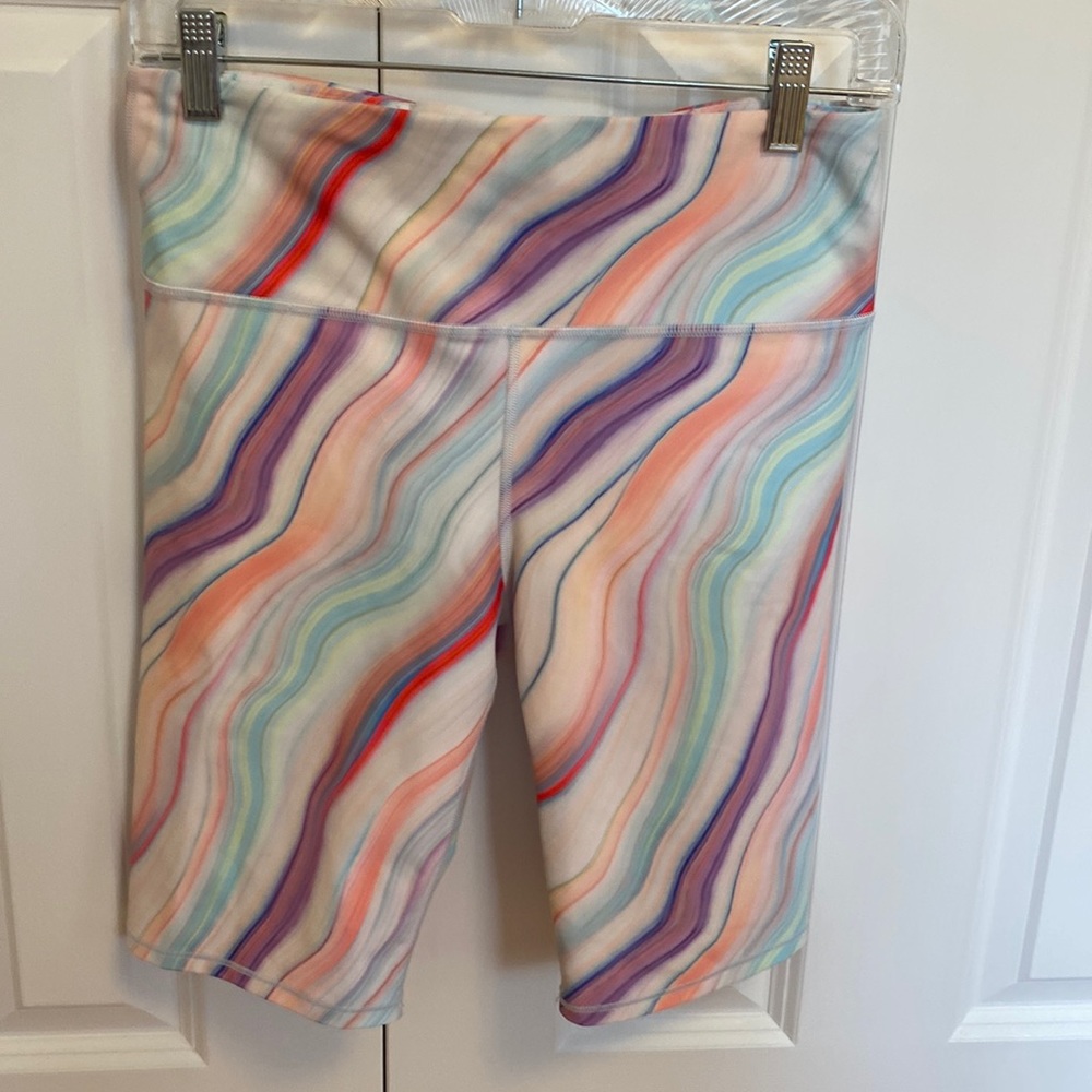 Multi color Athleta bike shorts, 7”